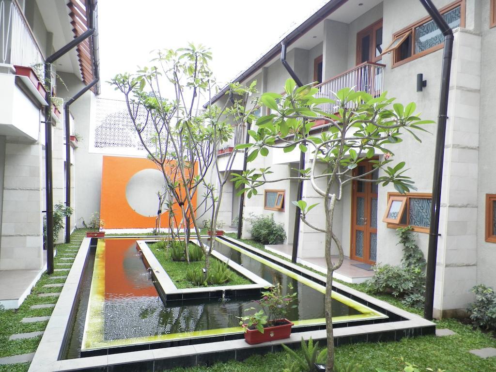 Hotel Tibera Taman Cibeunying Bandung Exterior photo