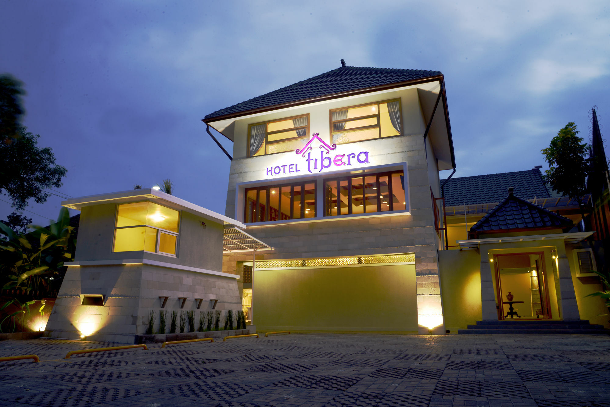 Hotel Tibera Taman Cibeunying Bandung Exterior photo
